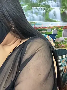 FlatVincy4 online show from October 24, 2025, 3:58 am