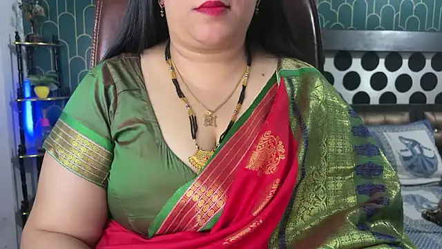 FlatVincy4 online show from February 14, 2026, 6:43 am