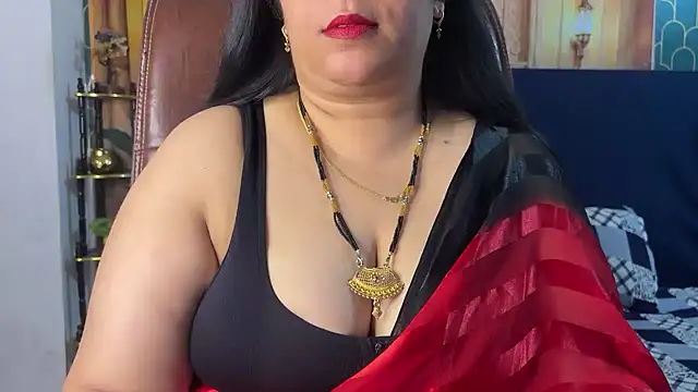 Snapshot of FlatVincy4 chatting on April 7, 2026, 8:48 am FlatVincy4 online show from April 7, 2026, 8:48 am