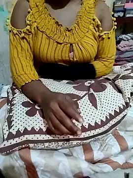 Snapshot of Looliya02 chatting on January 8, 2025, 10:26 am Looliya02 online show from January 8, 2025, 10:26 am