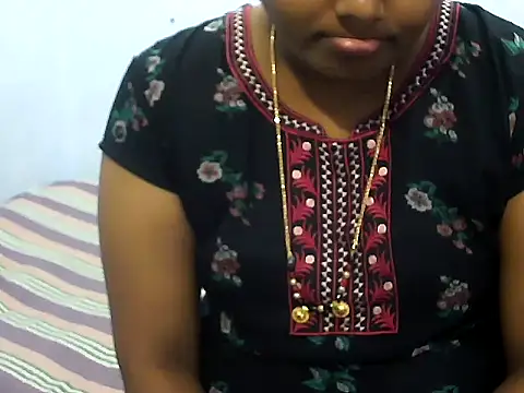 Snapshot of telugu_indhu_0001 chatting on October 7, 2025, 2:47 pm telugu indhu 0001 online show from October 7, 2025, 2:47 pm