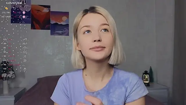 Snapshot of LucyLure chatting on December 25, 2024, 9:13 am LucyLure online show from December 25, 2024, 9:13 am