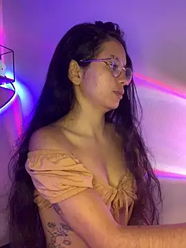 Snapshot of Rosita_forever_ chatting on January 28, 2025, 3:35 pm Rosita forever online show from January 28, 2025, 3:35 pm