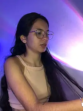 Snapshot of Rosita_forever_ chatting on February 5, 2025, 1:11 pm Rosita forever online show from February 5, 2025, 1:11 pm