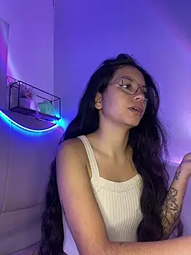 Snapshot of Rosita_forever_ chatting on February 6, 2025, 1:10 pm Rosita forever online show from February 6, 2025, 1:10 pm