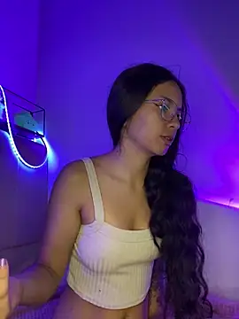 Snapshot of Rosita_forever_ chatting on February 11, 2025, 4:02 pm Rosita forever online show from February 11, 2025, 4:02 pm