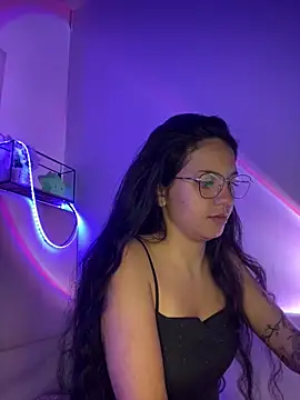 Snapshot of Rosita_forever_ chatting on February 14, 2025, 1:34 am Rosita forever online show from February 14, 2025, 1:34 am