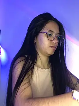 Snapshot of Rosita_forever_ chatting on February 18, 2025, 3:54 pm Rosita forever online show from February 18, 2025, 3:54 pm