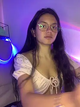 Snapshot of Rosita_forever_ chatting on February 22, 2025, 10:09 pm Rosita forever online show from February 22, 2025, 10:09 pm