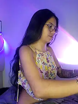 Snapshot of Rosita_forever_ chatting on March 7, 2025, 12:04 am Rosita forever online show from March 7, 2025, 12:04 am