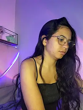Snapshot of Rosita_forever_ chatting on March 13, 2025, 6:01 pm Rosita forever online show from March 13, 2025, 6:01 pm