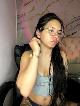 Snapshot of Rosita_forever_ chatting on October 3, 2025, 5:48 am Rosita forever online show from October 3, 2025, 5:48 am