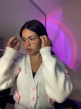 Rosita forever  online show from April 12, 2026, 1:21 am