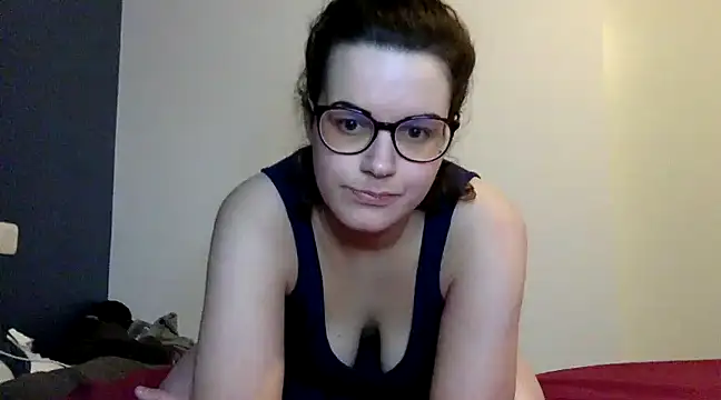 Snapshot of LolaGuess chatting on January 28, 2025, 6:17 pm LolaGuess online show from January 28, 2025, 6:17 pm