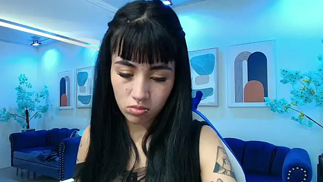 Leia queens online show from September 23, 2025, 5:16 pm