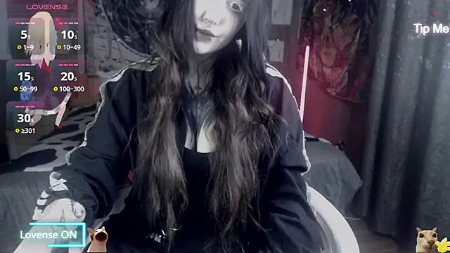 Snapshot of chloe_crystall_killer chatting on August 1, 2026, 12:32 am chloe crystall killer online show from August 1, 2026, 12:32 am