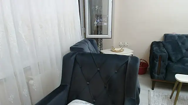 handsomeee04 online show from May 29, 2026, 8:40 pm