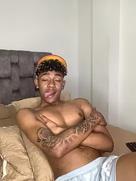 Snapshot of Boy_cock18 chatting on January 29, 2025, 6:43 am Boy cock18 online show from January 29, 2025, 6:43 am