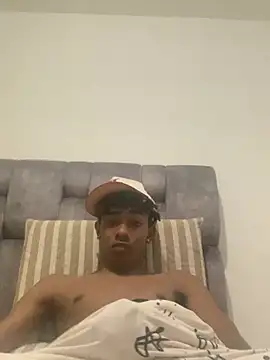 Snapshot of Boy_cock18 chatting on February 21, 2025, 1:00 am Boy cock18 online show from February 21, 2025, 1:00 am