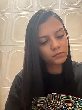 Snapshot of Abril_jones10 chatting on November 22, 2025, 11:26 pm Abril jones10 online show from November 22, 2025, 11:26 pm