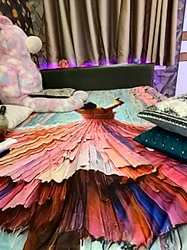 Little  Lia online show from April 21, 2026, 1:42 am