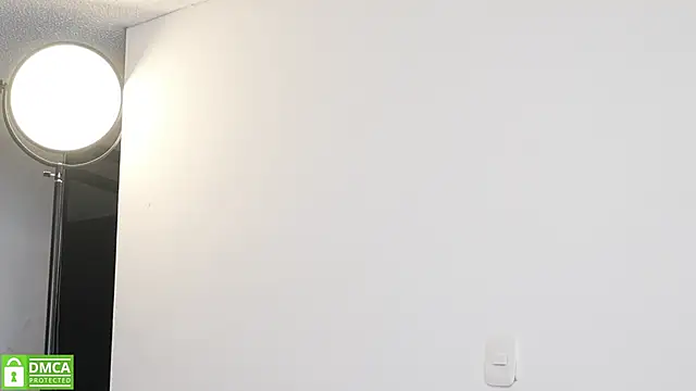 Snapshot of Mara-Bella chatting on October 20, 2025, 8:20 pm Mara-Bella online show from October 20, 2025, 8:20 pm