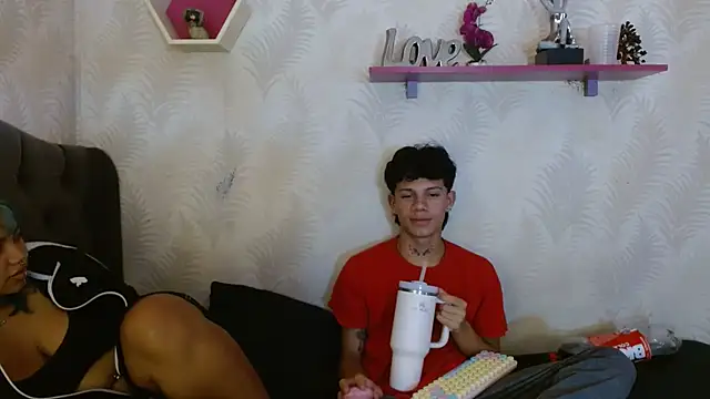 Snapshot of andy_dan18 chatting on September 30, 2025, 9:09 pm andy dan18 online show from September 30, 2025, 9:09 pm