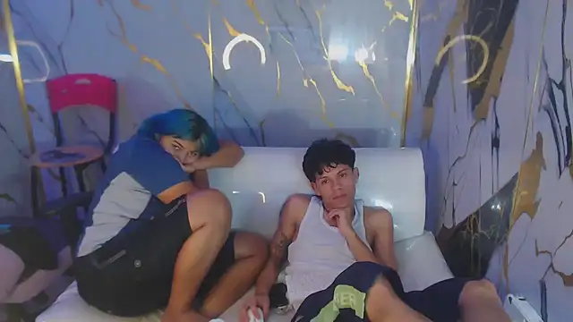 Snapshot of andy_dan18 chatting on October 19, 2025, 9:04 pm andy dan18 online show from October 19, 2025, 9:04 pm