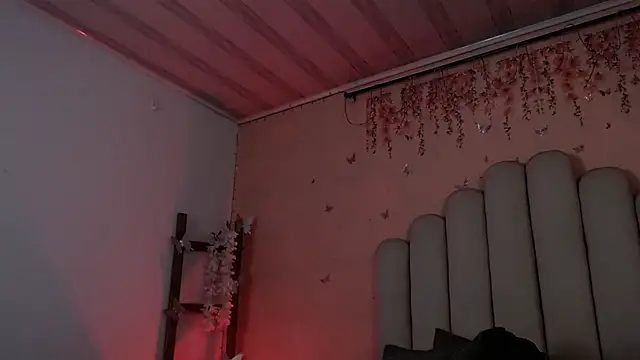 Sweetlu gh online show from October 27, 2025, 7:18 pm