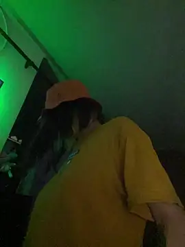 Snapshot of BlueStoneX chatting on November 3, 2025, 6:47 am BlueStoneX online show from November 3, 2025, 6:47 am