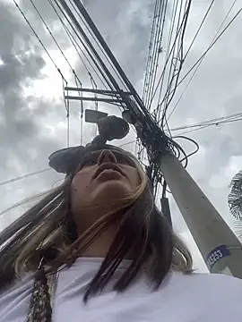 Snapshot of BlueStoneX chatting on November 15, 2025, 4:25 pm BlueStoneX online show from November 15, 2025, 4:25 pm