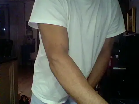 Snapshot of kevincumporn chatting on September 19, 2025, 2:46 am kevincumporn online show from September 19, 2025, 2:46 am