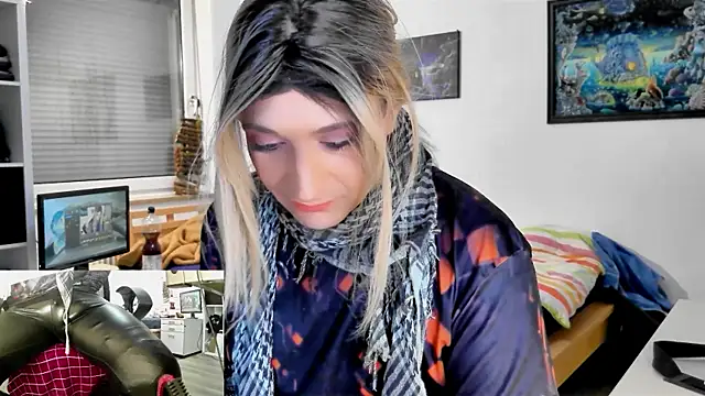 DYasmin69 online show from February 22, 2025, 4:51 am