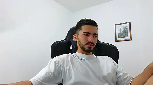 Massimoo 07 online show from December 25, 2024, 11:53 pm