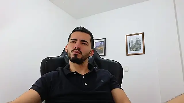 Massimoo 07 online show from December 27, 2024, 7:24 pm