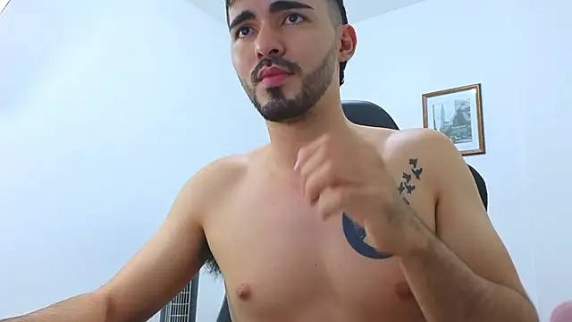 Massimoo 07 online show from January 4, 2025, 4:55 am