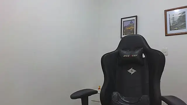 Massimoo 07 online show from January 16, 2025, 7:52 pm