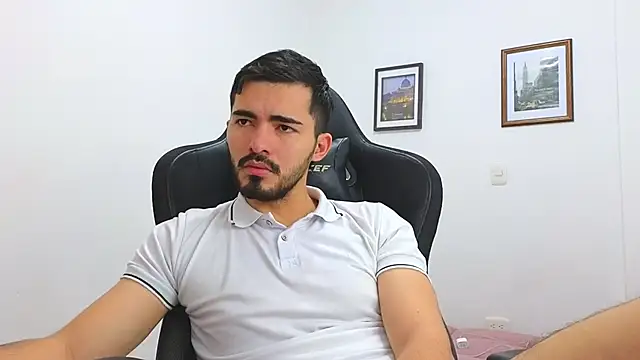 Massimoo 07 online show from January 18, 2025, 6:43 pm