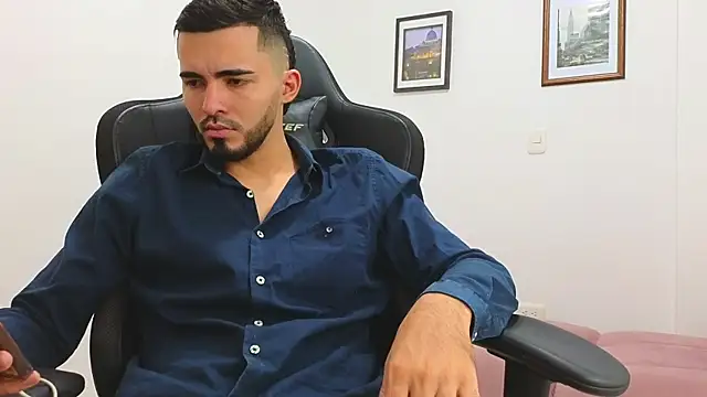 Massimoo 07 online show from January 21, 2025, 7:28 pm