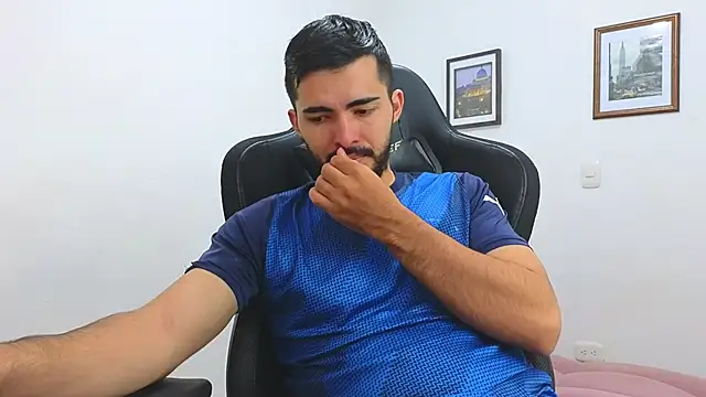 Massimoo 07 online show from February 8, 2025, 8:42 pm