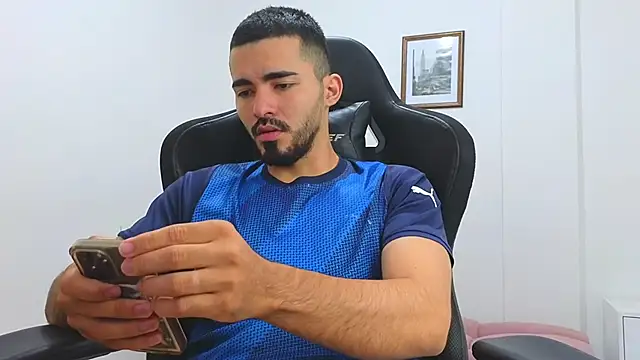 Massimoo 07 online show from March 5, 2025, 7:27 pm