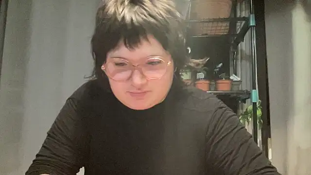 Snapshot of _dwhorekin_ chatting on November 28, 2025, 12:24 am dwhorekin online show from November 28, 2025, 12:24 am