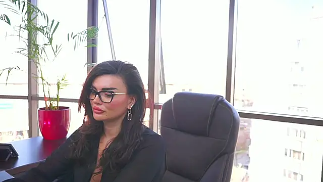 Snapshot of myakalifa chatting on March 14, 2025, 2:08 pm myakalifa online show from March 14, 2025, 2:08 pm