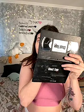 Snapshot of Sabrina_shells chatting on October 5, 2025, 10:24 am Sabrina shells online show from October 5, 2025, 10:24 am