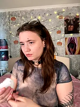 Snapshot of Sabrina_shells chatting on October 30, 2025, 10:38 am Sabrina shells online show from October 30, 2025, 10:38 am