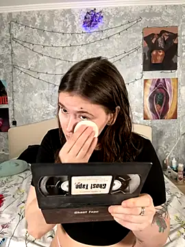 Snapshot of Sabrina_shells chatting on November 16, 2025, 1:17 pm Sabrina shells online show from November 16, 2025, 1:17 pm