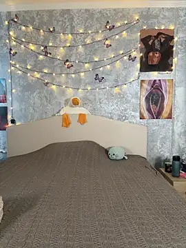 Snapshot of Sabrina_shells chatting on November 28, 2025, 11:02 am Sabrina shells online show from November 28, 2025, 11:02 am