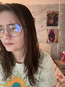 Snapshot of Sabrina_shells chatting on March 4, 2026, 9:15 am Sabrina shells online show from March 4, 2026, 9:15 am