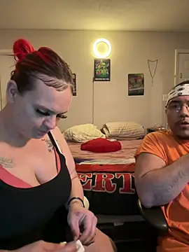 cloudy couple444 online show from March 15, 2025, 8:37 am