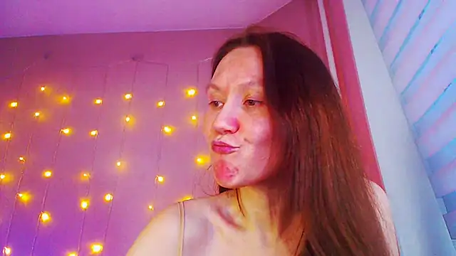 MelanyOx online show from January 3, 2025, 9:15 am